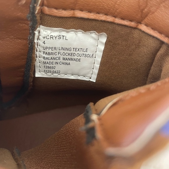 Steve Madden Girls Crystl Floral Painted Detail Chelsea Boots - Picture 4 of 5